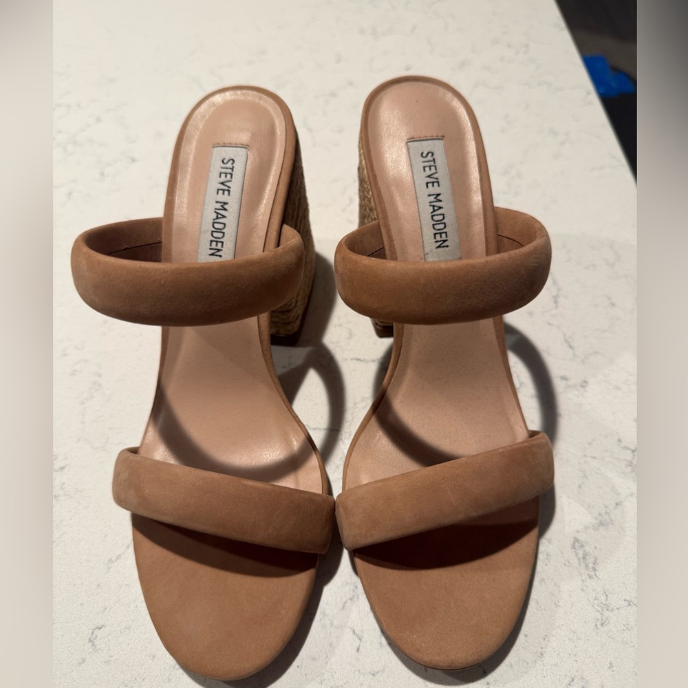 Steve Madden Tan Block Sandals